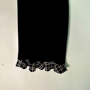 Saint John Collection Black Skirt Size 4